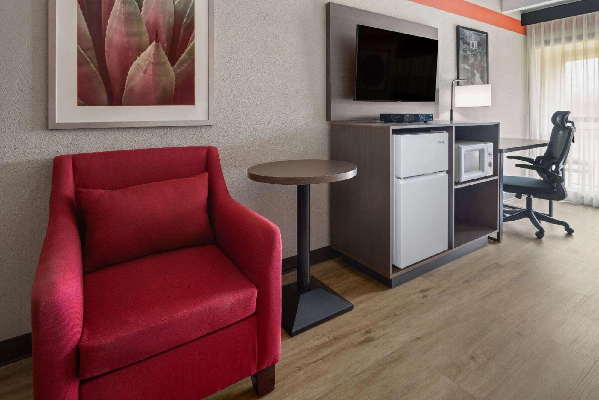 Ramada By Wyndham Parsippany Hotel Eksteriør billede