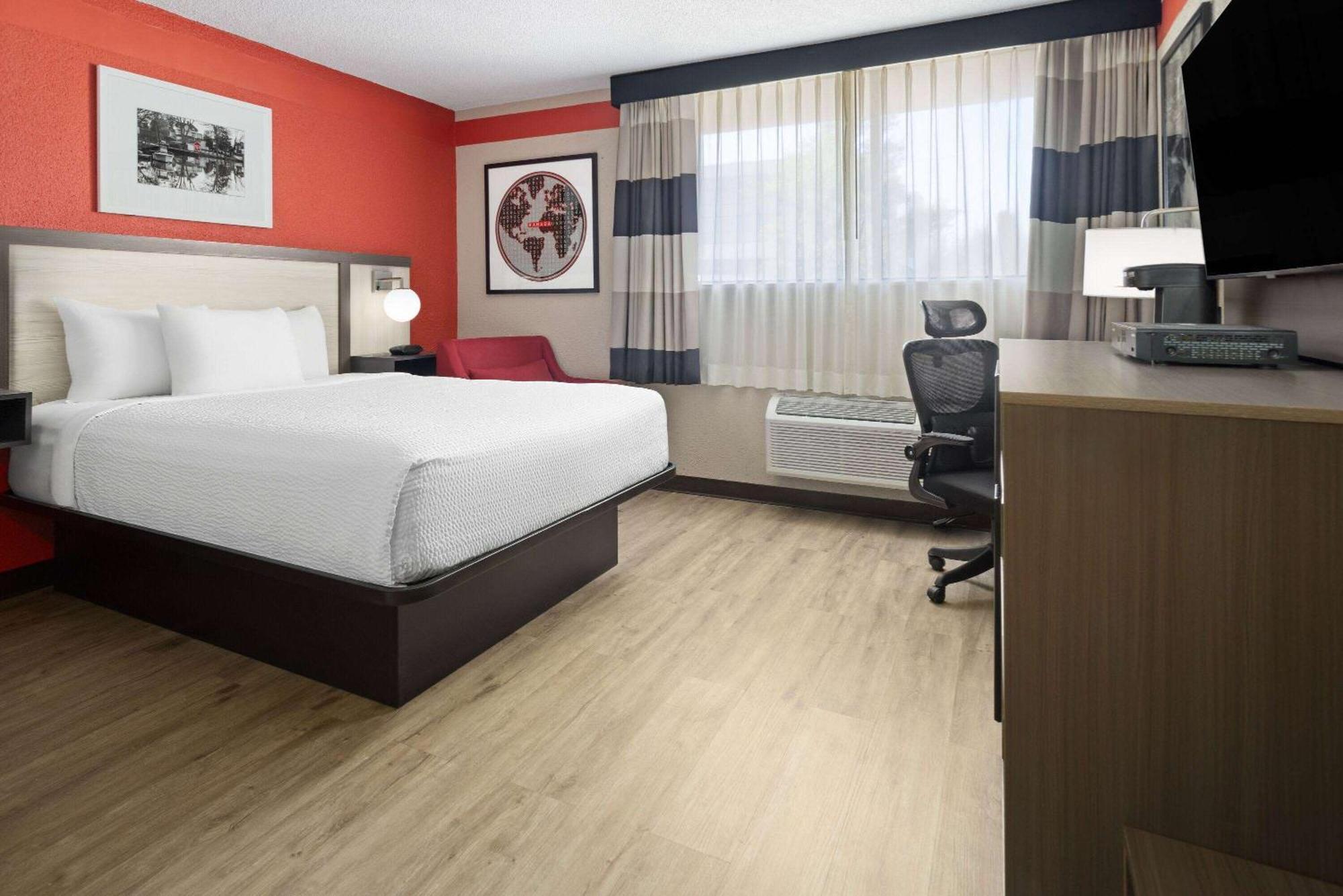 Ramada By Wyndham Parsippany Hotel Eksteriør billede