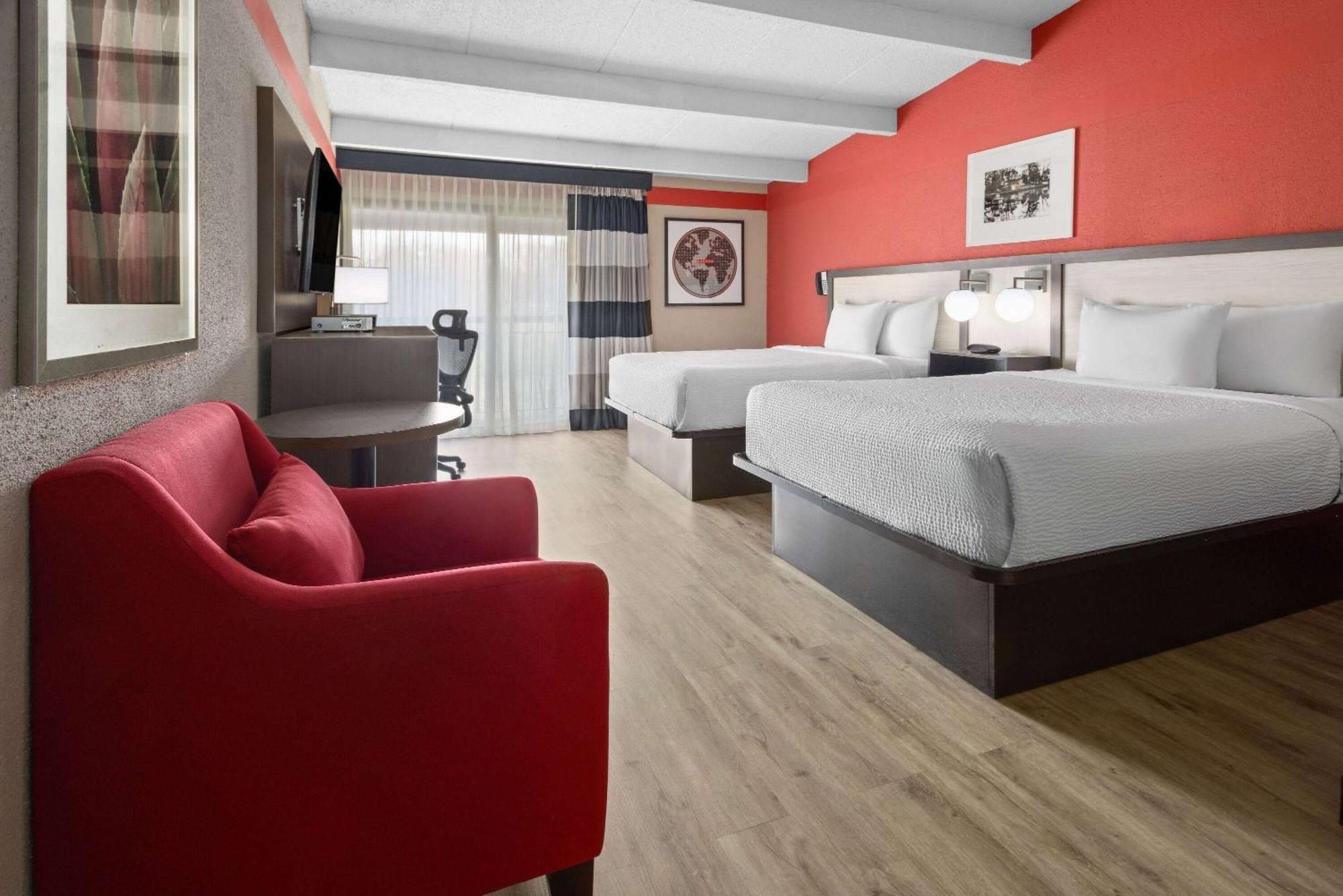 Ramada By Wyndham Parsippany Hotel Eksteriør billede
