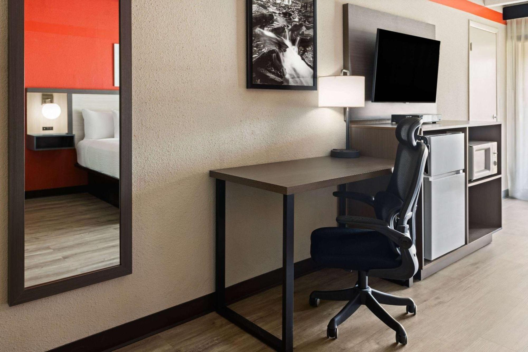 Ramada By Wyndham Parsippany Hotel Eksteriør billede